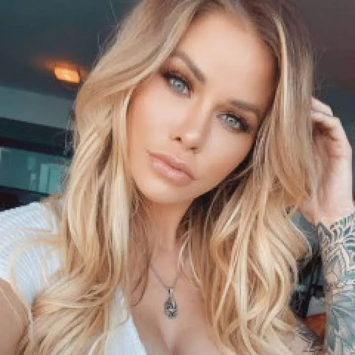 Lora Photo On Jungo Live