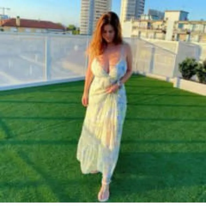 Roses Mary Photo On Jungo Live