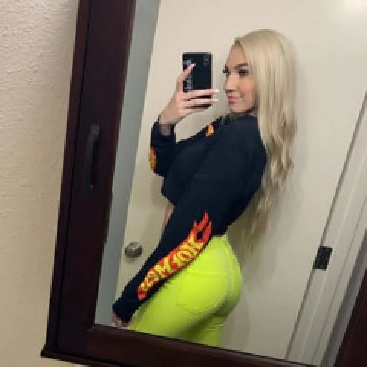 Jenny Photo On Jungo Live