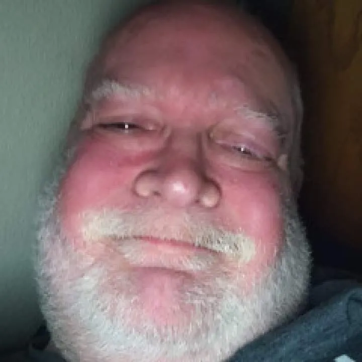 Elliott........ Photo On Jungo Live