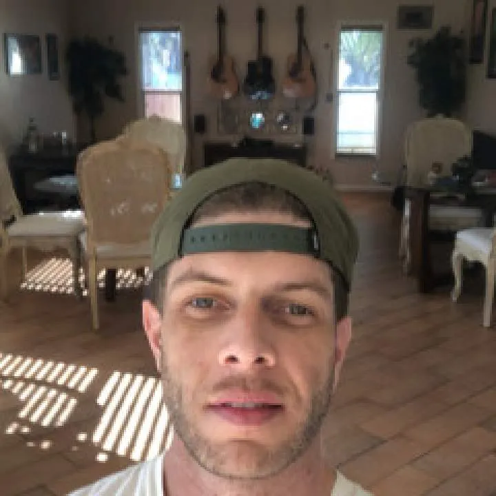 Looking For A Partner Photo On Jungo Live