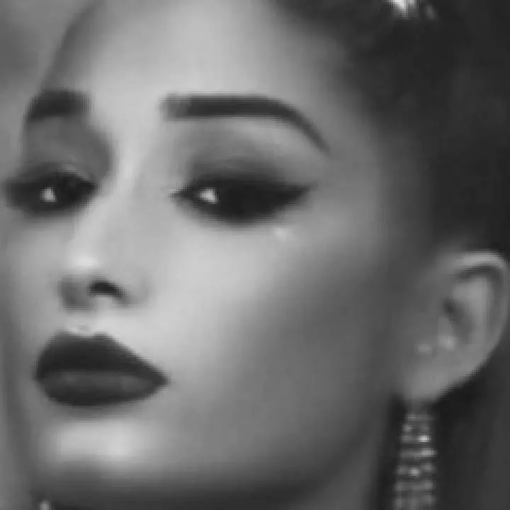 La Gata Photo On Jungo Live