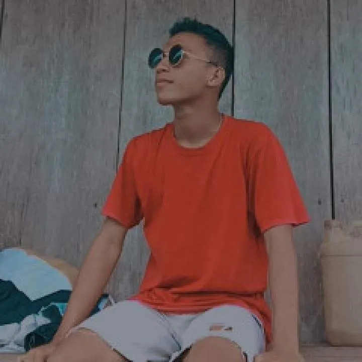 Julian Photo On Jungo Live