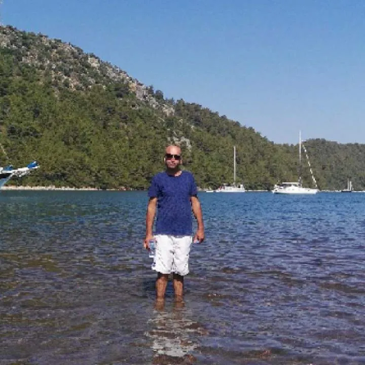 Hulisiderya00@mail.com Photo On Jungo Live