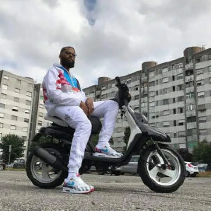 Guest Photo On Jungo Live