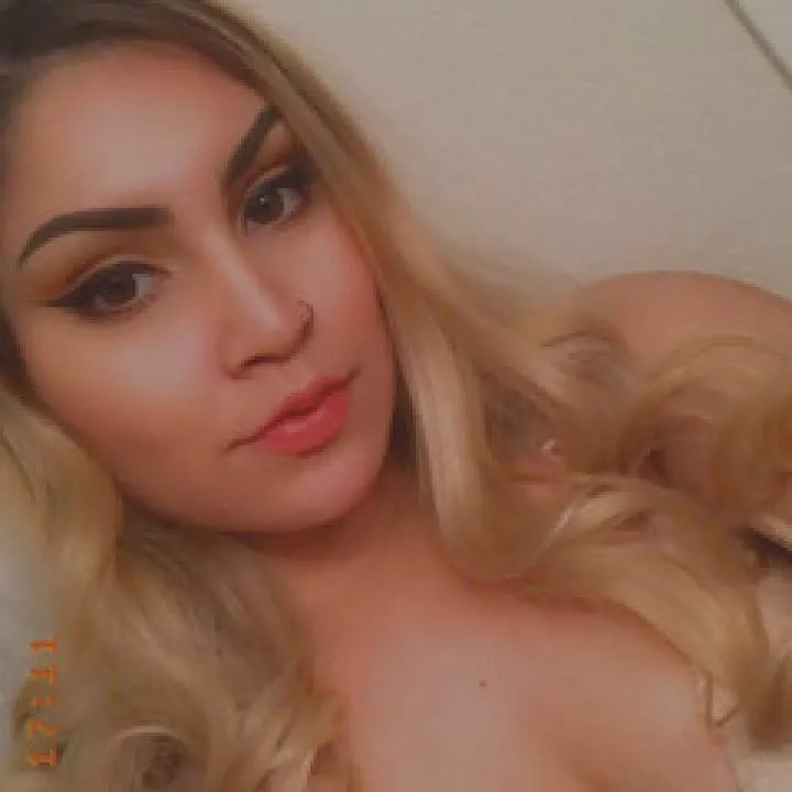 Stoner Coupleee Photo On Jungo Live