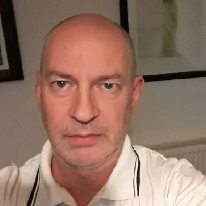 Rom Photo On Jungo Live