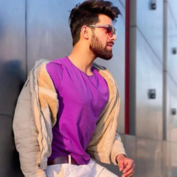 Top Chahiye Photo On Jungo Live