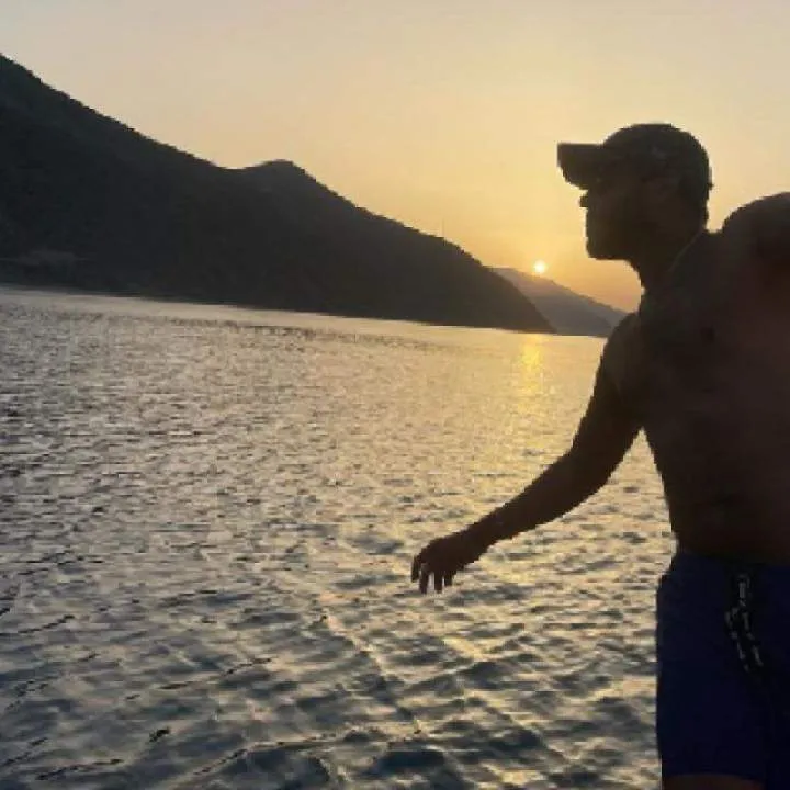 Switch Man Photo On Jungo Live