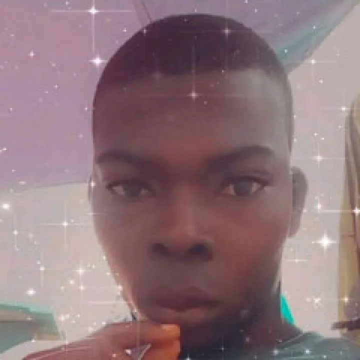 Bola Photo On Jungo Live