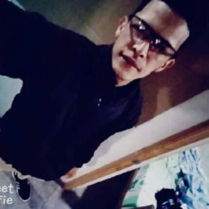 Alejandro Photo On Jungo Live