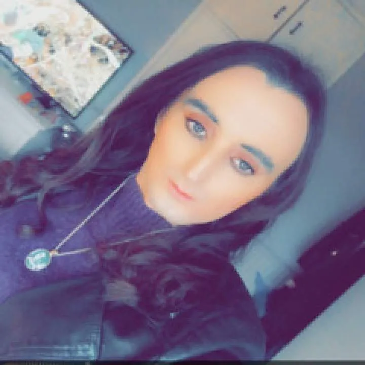 Julia Brown Photo On Jungo Live