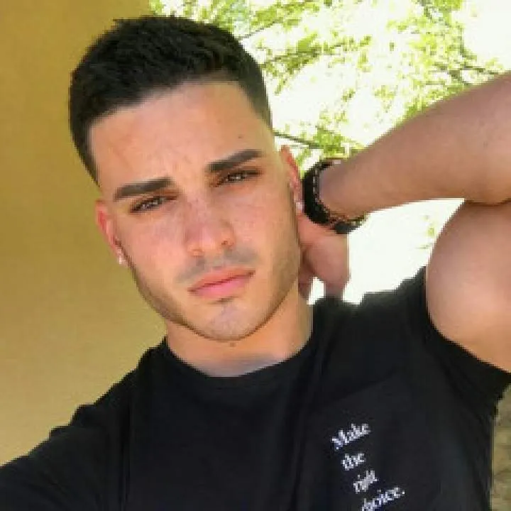 Acosta Photo On Jungo Live