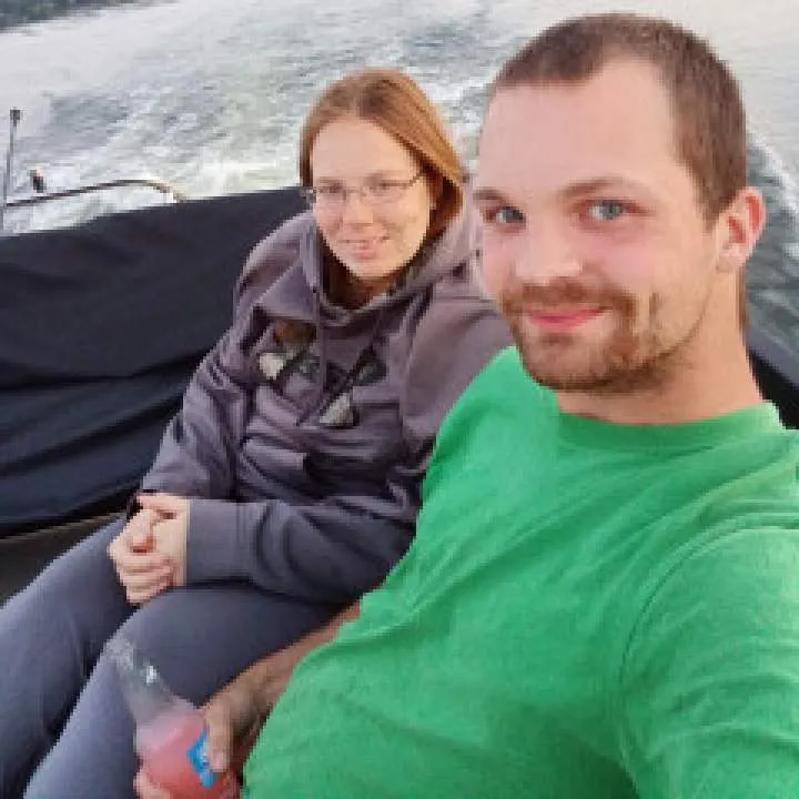 Hibbs Couple Photo On Jungo Live