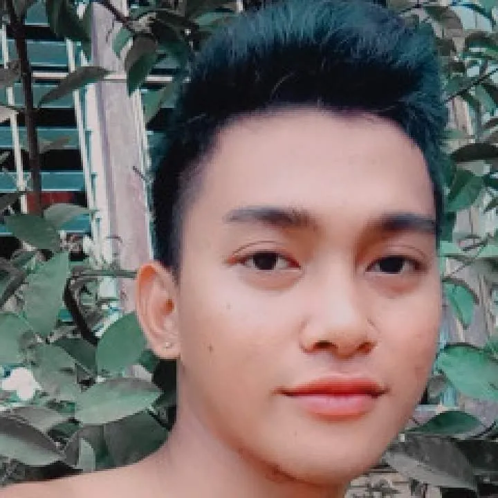 Yan Photo On Jungo Live