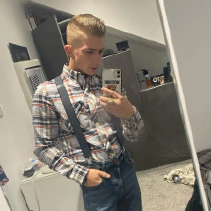 Declan98 Photo On Jungo Live