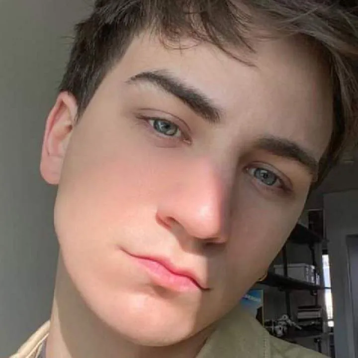 Andrez Photo On Jungo Live