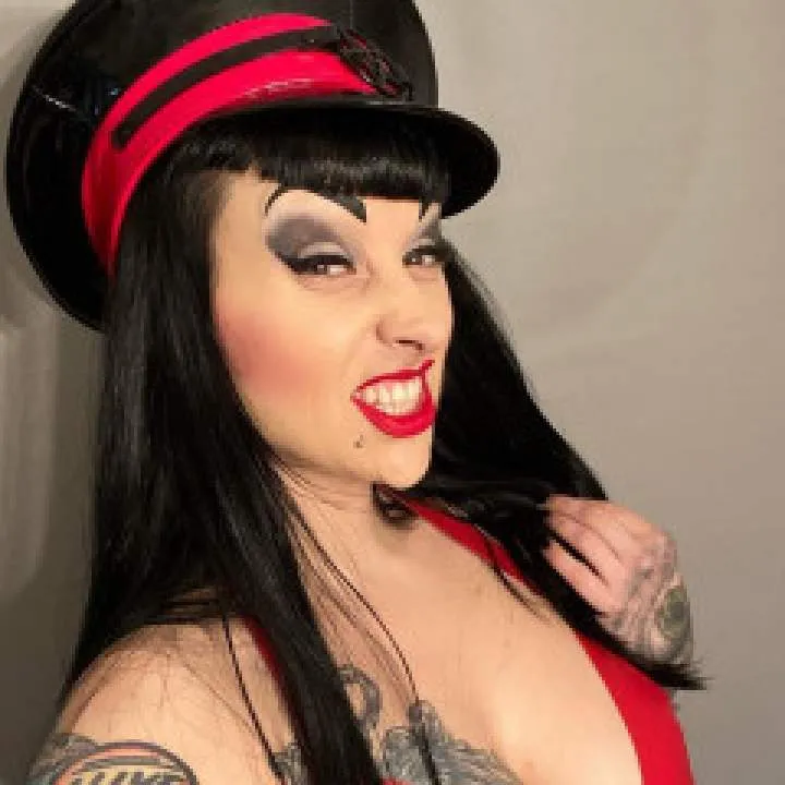 Mistress Anita Photo On Jungo Live