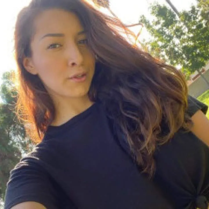 Bella Photo On Jungo Live