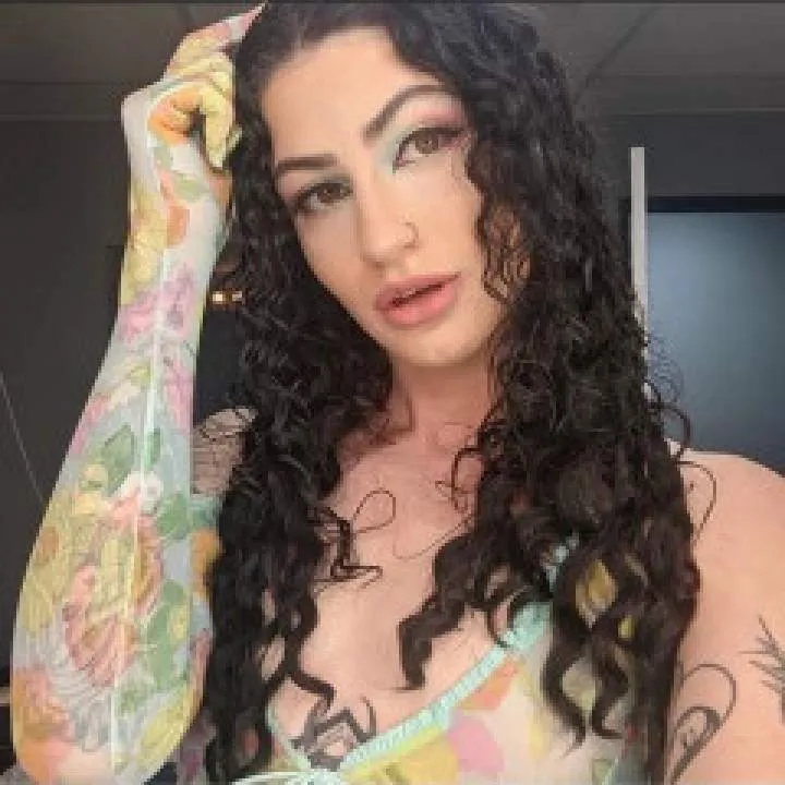 Emily Joy Photo On Jungo Live