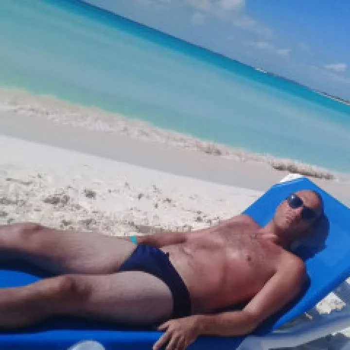 Maykel Photo On Jungo Live