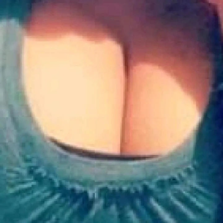 T Couple Photo On Jungo Live