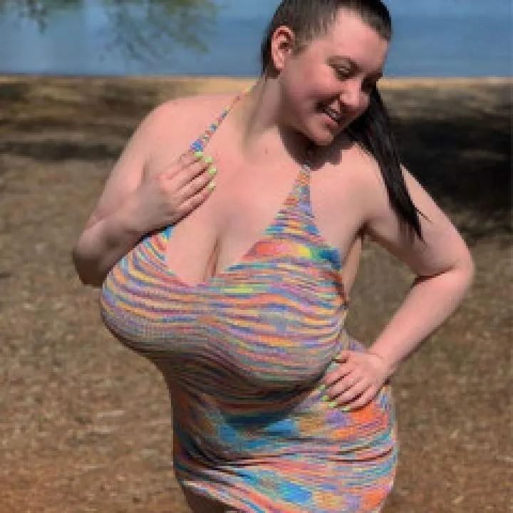 Trinisiajay Photo On Jungo Live