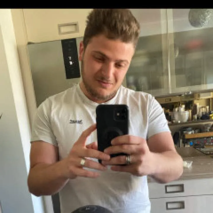 Velas92 Photo On Jungo Live