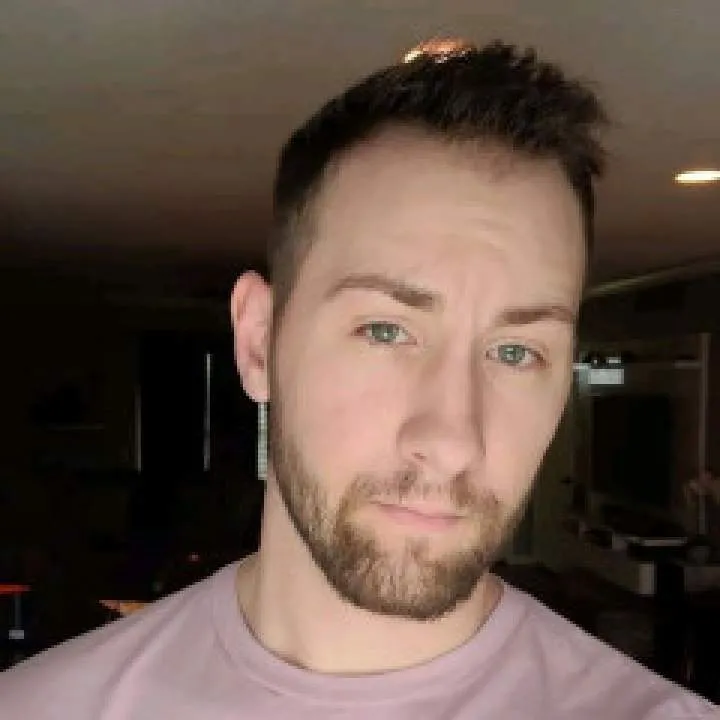 Chris Photo On Jungo Live