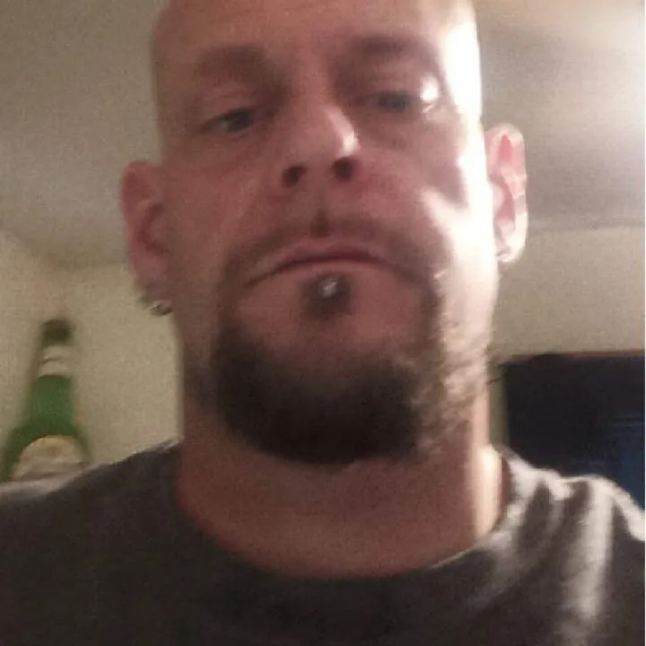 E&s.... Photo On Jungo Live