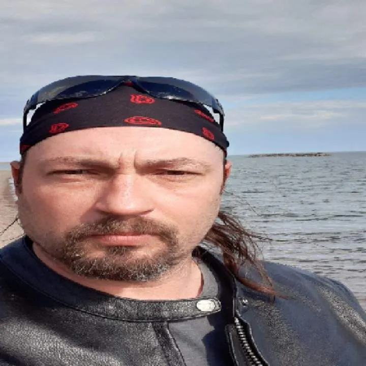 Chuck Photo On Jungo Live