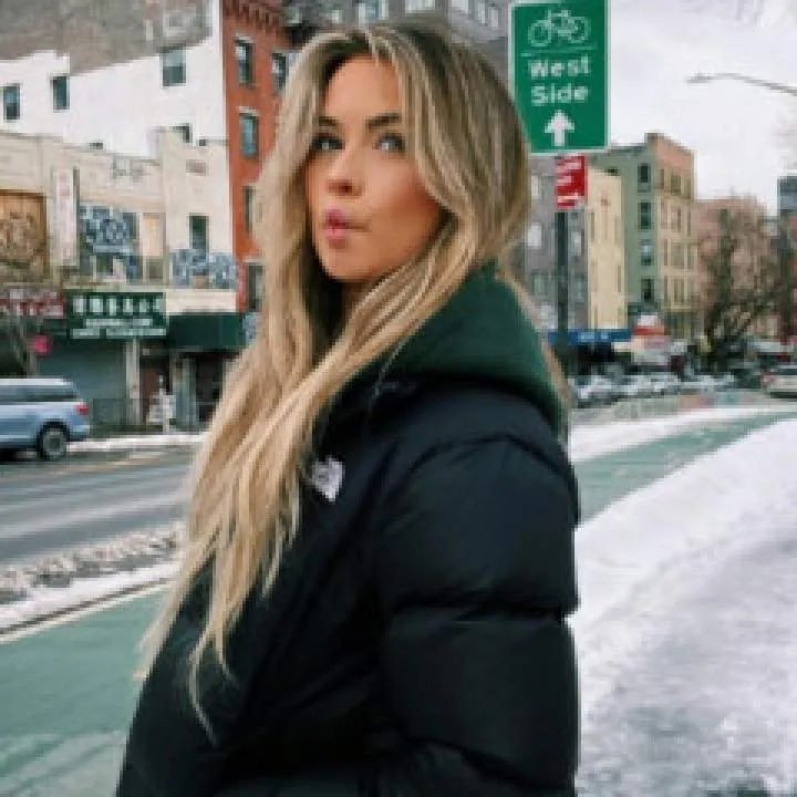 Claudia Photo On Jungo Live