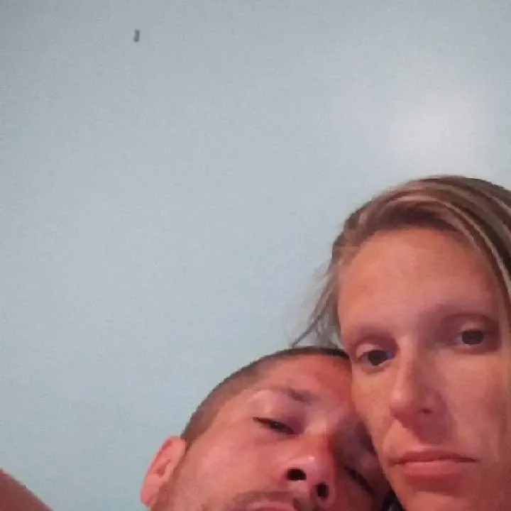 Couplehorny Photo On Jungo Live