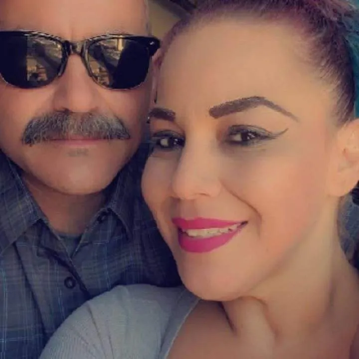 Curiouscouplelookingforasexyfemale Photo On Jungo Live