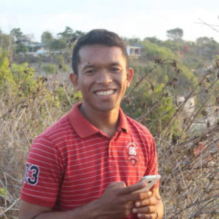 Maxi Photo On Jungo Live