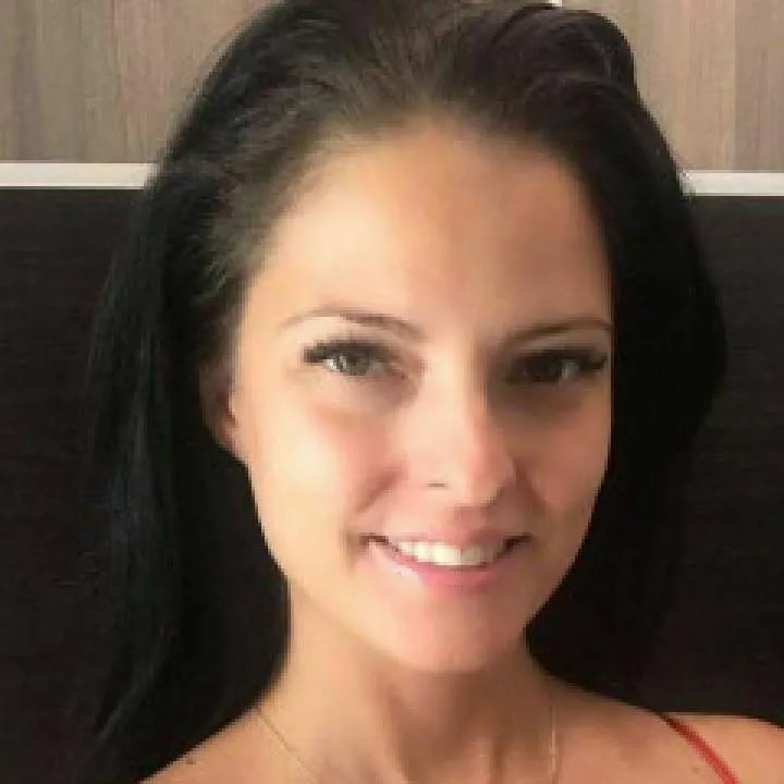 Sarah Photo On Jungo Live