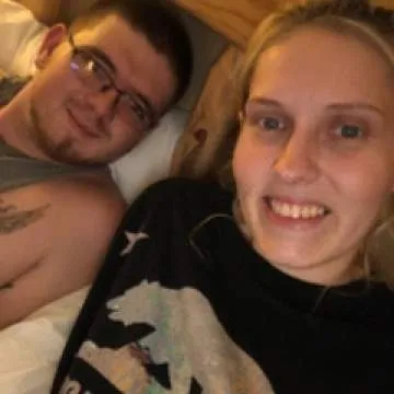 Mrandmrs........ Photo On Jungo Live