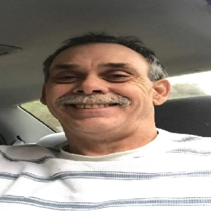 Dee Photo On Jungo Live