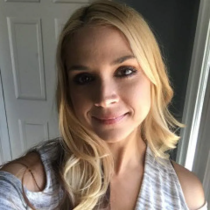 Mary Photo On Jungo Live