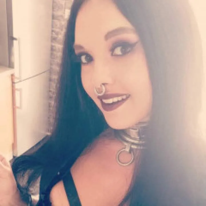 Mistress_selena Photo On Jungo Live