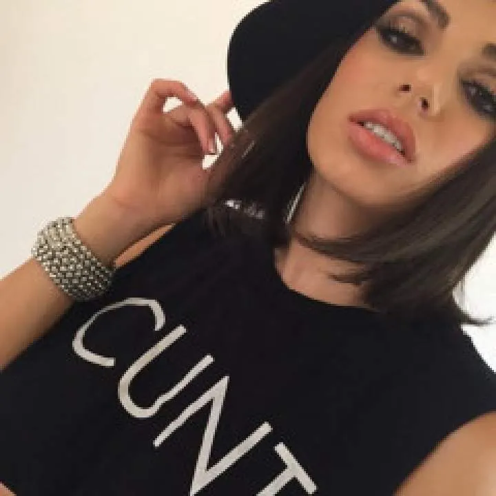 Angela Grey Photo On Jungo Live