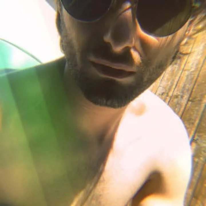 L Photo On Jungo Live