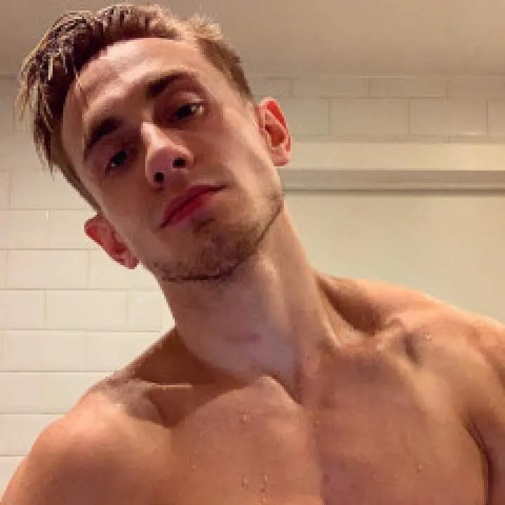 Robbie Photo On Jungo Live