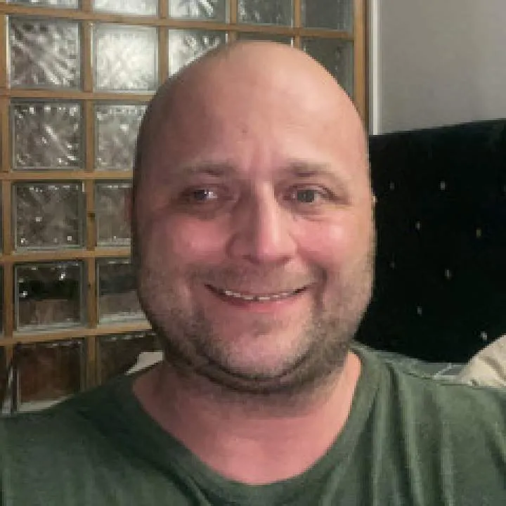 Tamas Photo On Jungo Live