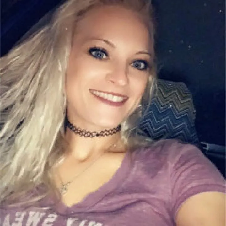 Newbiegal Photo On Jungo Live