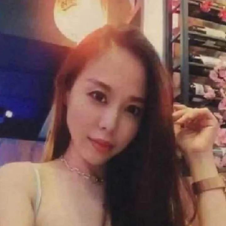 Tan Photo On Jungo Live