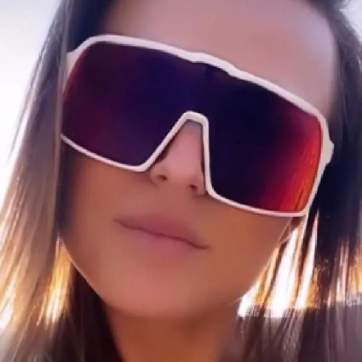 Saro Photo On Jungo Live