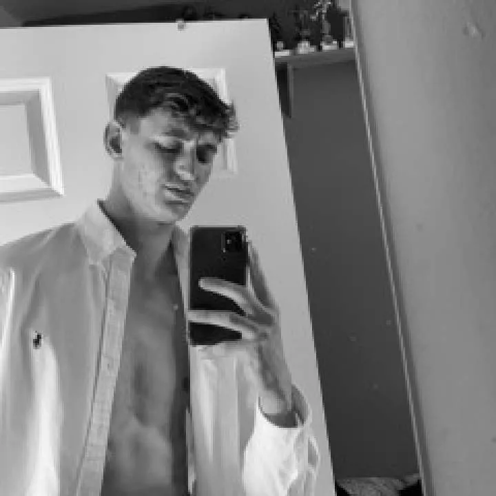 Aaron Photo On Jungo Live