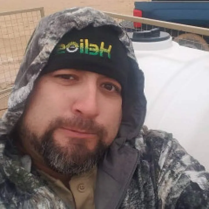 Larson09 Photo On Jungo Live