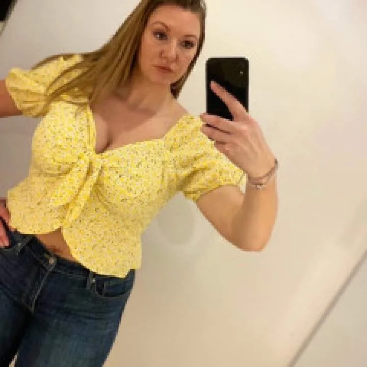 Ann Photo On Jungo Live